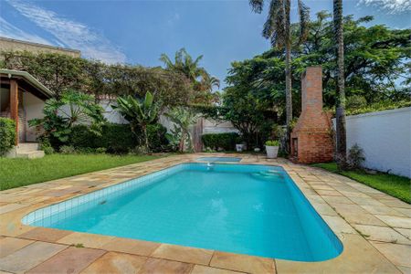 Casa à venda com 464m², 4 quartos e 4 vagas