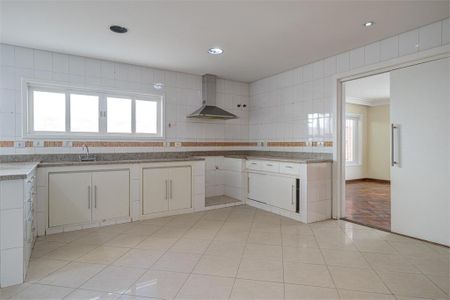 Casa à venda com 464m², 4 quartos e 4 vagas