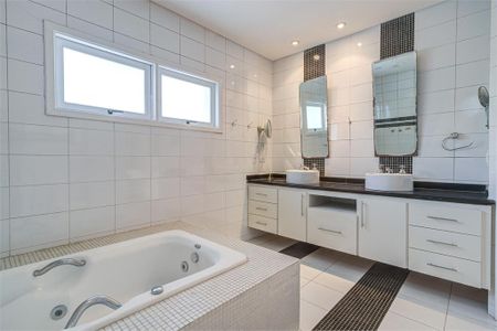 Casa à venda com 464m², 4 quartos e 4 vagas