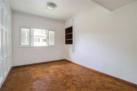 Casa à venda com 464m², 4 quartos e 4 vagas