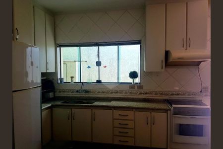 Casa à venda com 198m², 3 quartos e 4 vagas