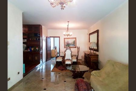 Casa à venda com 198m², 3 quartos e 4 vagas