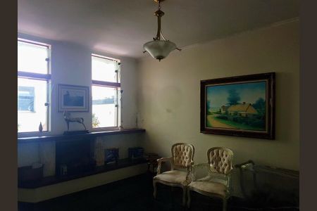 Casa à venda com 198m², 3 quartos e 4 vagas