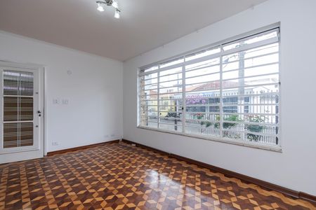 Casa à venda com 150m², 3 quartos e 3 vagas Casa à venda com 150m², 3 quartos e 3 vagasSala