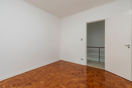 Casa à venda com 150m², 3 quartos e 3 vagas Casa à venda com 150m², 3 quartos e 3 vagasQuarto 2