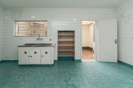 Casa à venda com 150m², 3 quartos e 3 vagas Casa à venda com 150m², 3 quartos e 3 vagasCozinha