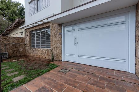 Casa à venda com 150m², 3 quartos e 3 vagas Casa à venda com 150m², 3 quartos e 3 vagasJardim