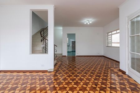 Casa à venda com 150m², 3 quartos e 3 vagas Casa à venda com 150m², 3 quartos e 3 vagasSala