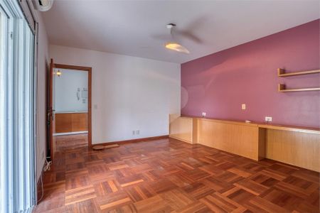 Casa à venda com 405m², 4 quartos e 5 vagas