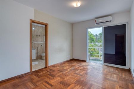 Casa à venda com 405m², 4 quartos e 5 vagas
