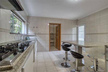 Casa à venda com 405m², 4 quartos e 5 vagas