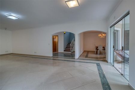 Casa à venda com 405m², 4 quartos e 5 vagas