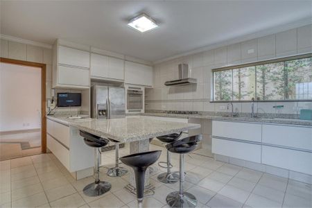 Casa à venda com 405m², 4 quartos e 5 vagas