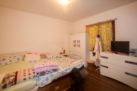 Casa à venda com 333m², 3 quartos e 3 vagas Casa à venda com 333m², 3 quartos e 3 vagasSuíte 2