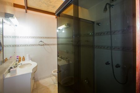 Casa à venda com 333m², 3 quartos e 3 vagas Casa à venda com 333m², 3 quartos e 3 vagasBanheiro da Suíte 3