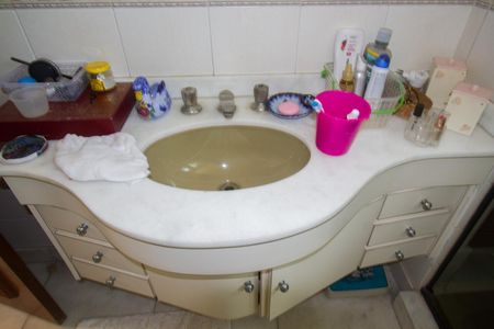 Casa à venda com 333m², 3 quartos e 3 vagas Casa à venda com 333m², 3 quartos e 3 vagasBanheiro da Suíte 2