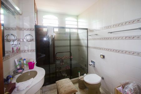 Casa à venda com 333m², 3 quartos e 3 vagas Casa à venda com 333m², 3 quartos e 3 vagasBanheiro da Suíte 2