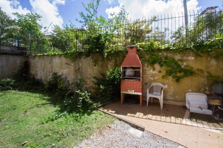 Casa à venda com 333m², 3 quartos e 3 vagas Casa à venda com 333m², 3 quartos e 3 vagasÁrea Externa