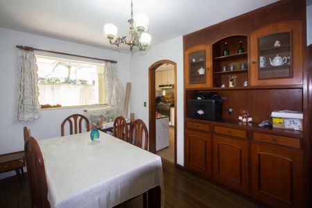 Casa à venda com 333m², 3 quartos e 3 vagas Casa à venda com 333m², 3 quartos e 3 vagasCopa