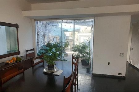 Casa à venda com 3 quartos, 203m² em Santo Amaro, São Paulo