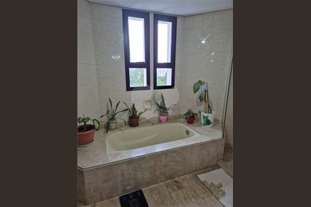 Apartamento à venda com 337m², 4 quartos e 3 vagas