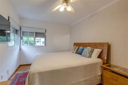 Casa à venda com 276m², 3 quartos e 4 vagas