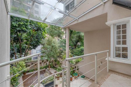 Casa à venda com 276m², 3 quartos e 4 vagas