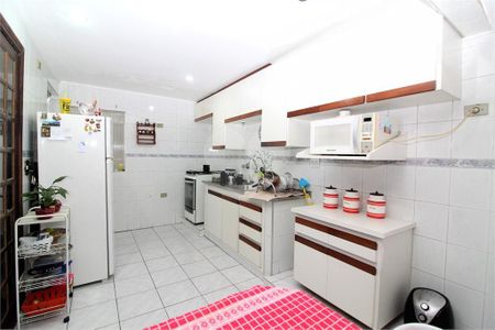 Casa de condomínio à venda com 140m², 3 quartos e 1 vaga