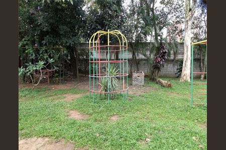 Casa de condomínio à venda com 140m², 3 quartos e 1 vaga