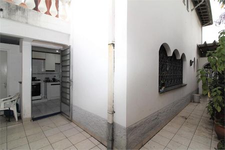 Casa de condomínio à venda com 140m², 3 quartos e 1 vaga