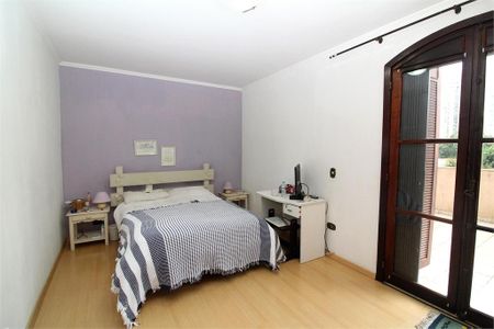 Casa de condomínio à venda com 140m², 3 quartos e 1 vaga