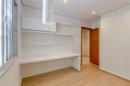 Casa à venda com 387m², 4 quartos e 4 vagas