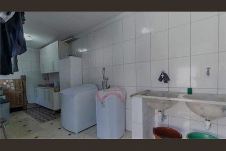 Casa à venda com 126m², 3 quartos e 4 vagas