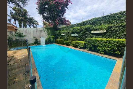 Casa à venda com 600m², 3 quartos e 3 vagas