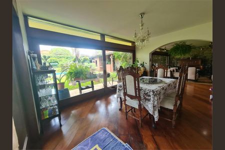 Casa à venda com 600m², 3 quartos e 3 vagas