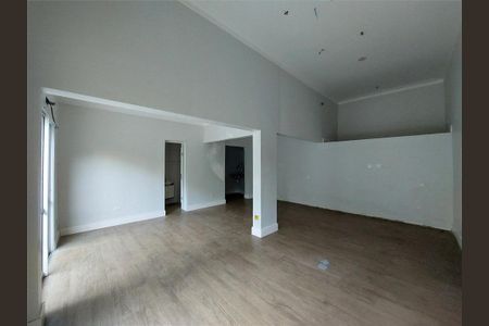 Casa à venda com 122m², 3 quartos e 2 vagas