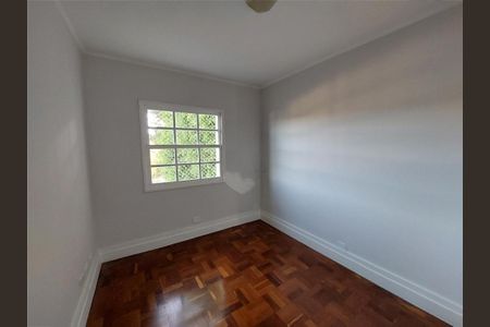 Casa à venda com 122m², 3 quartos e 2 vagas