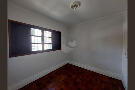 Casa à venda com 122m², 3 quartos e 2 vagas