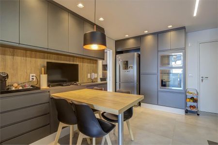 Apartamento à venda com 164m², 3 quartos e 3 vagas