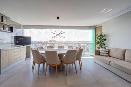 Apartamento à venda com 164m², 3 quartos e 3 vagas