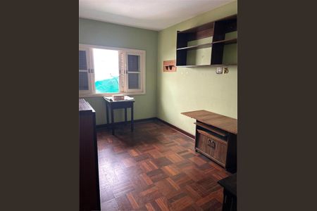 Casa à venda com 270m², 3 quartos e 4 vagas