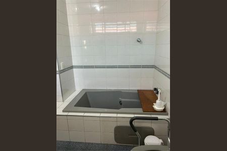 Casa à venda com 270m², 3 quartos e 4 vagas