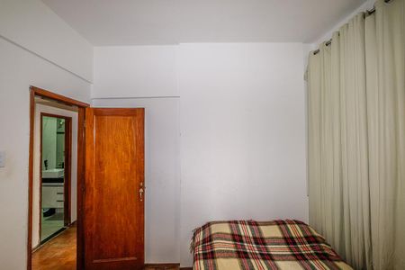 Apartamento à venda com 146m², 4 quartos e 1 vagaQuarto 2