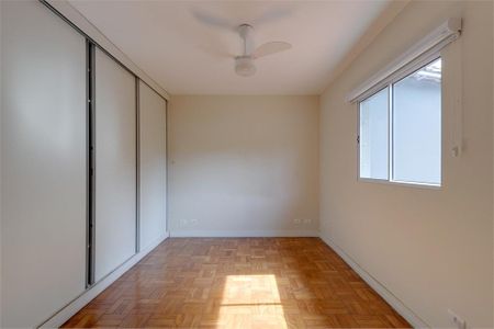 Casa à venda com 226m², 3 quartos e 2 vagas