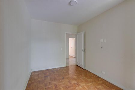 Casa à venda com 226m², 3 quartos e 2 vagas