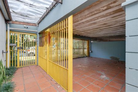 Casa à venda com 226m², 3 quartos e 2 vagas