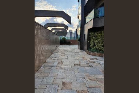 Apartamento à venda com 120m², 3 quartos e 5 vagas