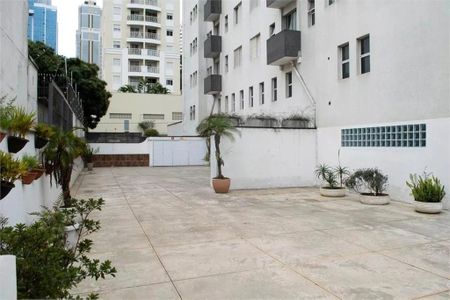 Apartamento à venda com 34m², 1 quarto e 1 vaga