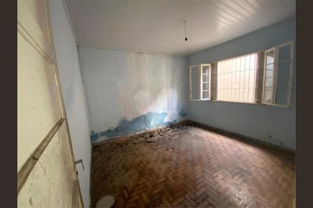 Casa à venda com 100m², 3 quartos e 2 vagas