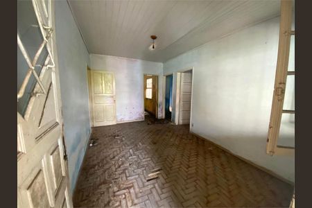 Casa à venda com 100m², 3 quartos e 2 vagas